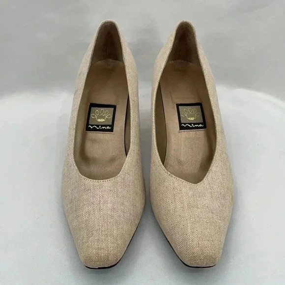 Nina Slip On Heels 8.5M Cream 2.5” Kitten Heel Closed Toe Vintage - Picture 4 of 13